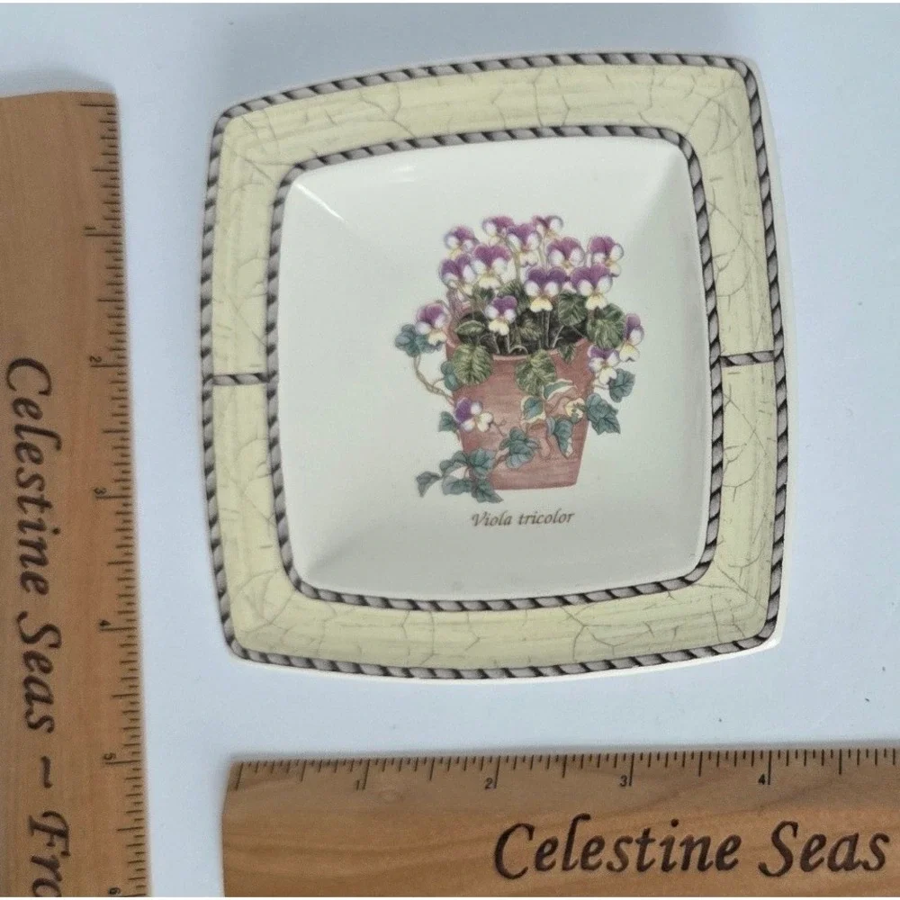 Wedgwood England Viola Tricolor Square Trinket Dish Botanical Pansy Ceramic Bowl